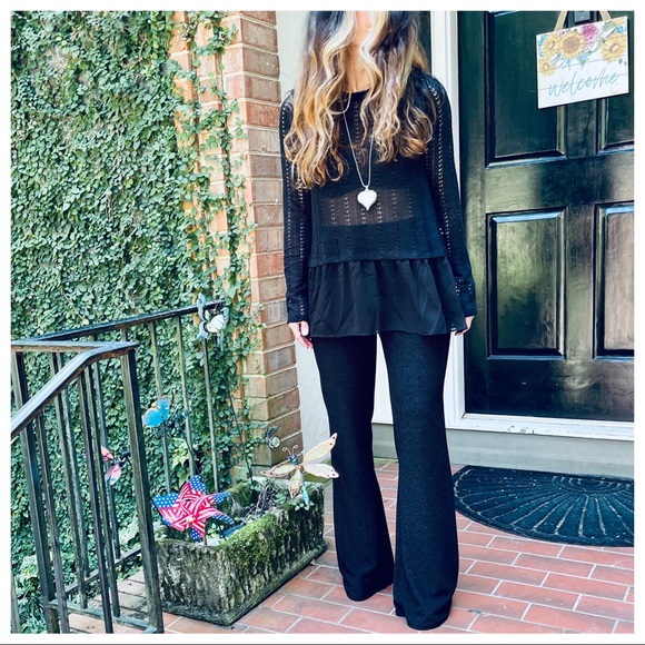 Black chiffon bottom stitch long sleeve top - Picture 3 of 6